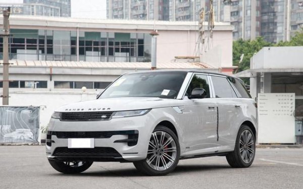 开云体育然而内凹式的造型还随机让下方的尾门愈加卓著-开云「中国」kaiyun体育网址-登录入口